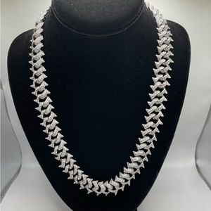 22” silver spike chain